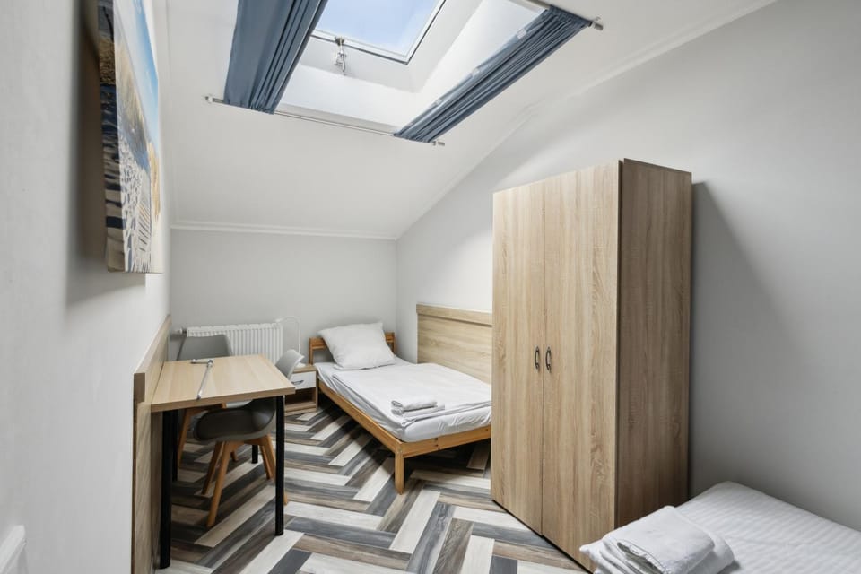 Bed, Photo of the whole room, Bedroom, towels, wardrobe