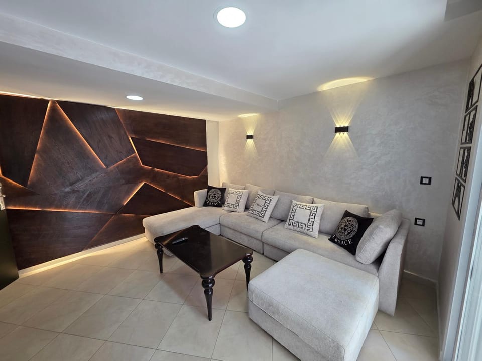 Ajanif Apparte Standing et Fraicheur Salon et Suite Parentale Climatise Apartment in Tangier-Tétouan-Al Hoceima