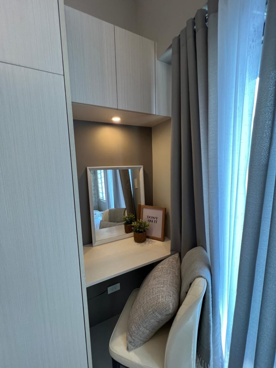 Cozy Condo Apartment in Red Residences Makati near malls and airport Apartment hotel in Pasay