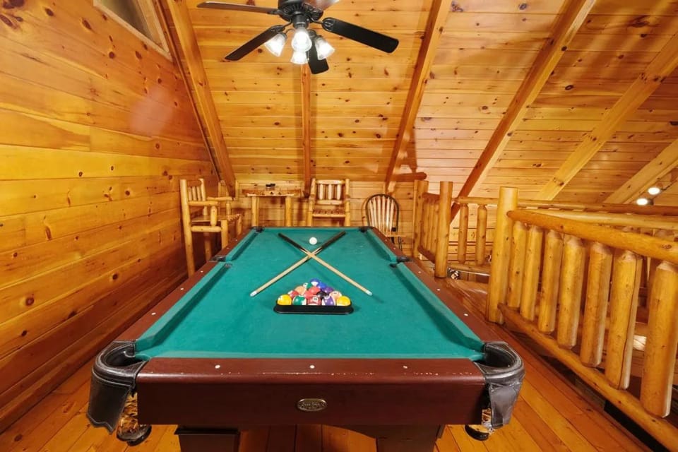 Oak Tree Lodge #2509 House in Gatlinburg