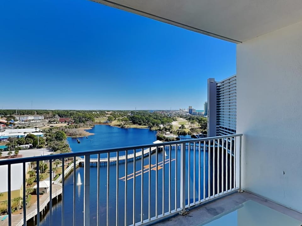 Laketown Wharf #1137 Apartment in Panama City Beach