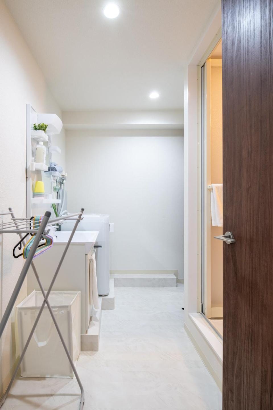 Bathroom, hair dryier, washing machine