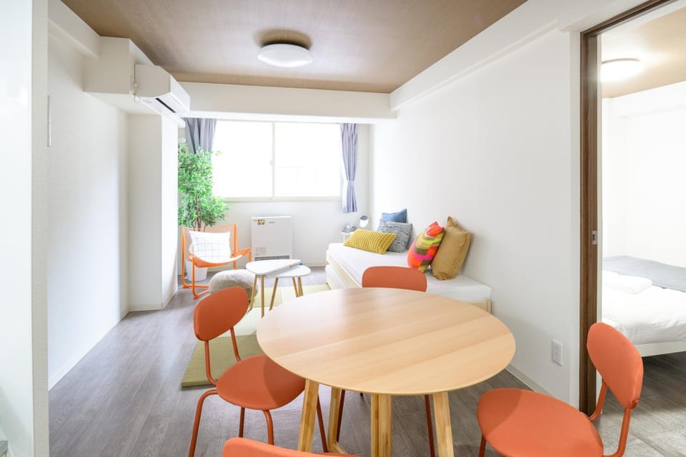 Bed, Living room, Photo of the whole room, Dining area, Bedroom