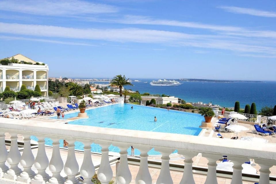 View (from property/room), Pool view, Swimming pool
