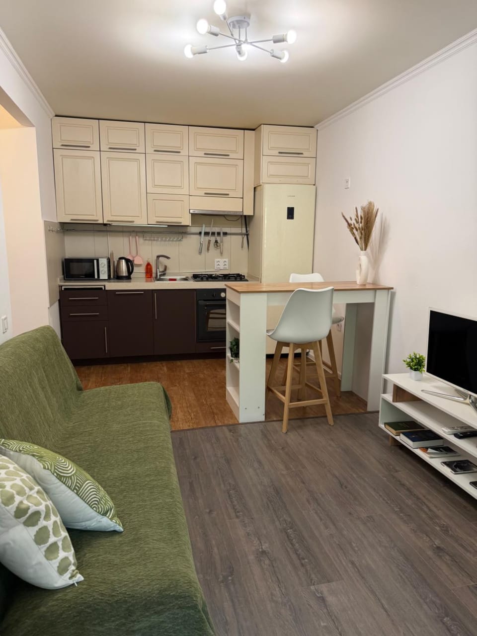 Светлая 2 спальная квартира в историческом центре Астаны Apartment in Kazakhstan