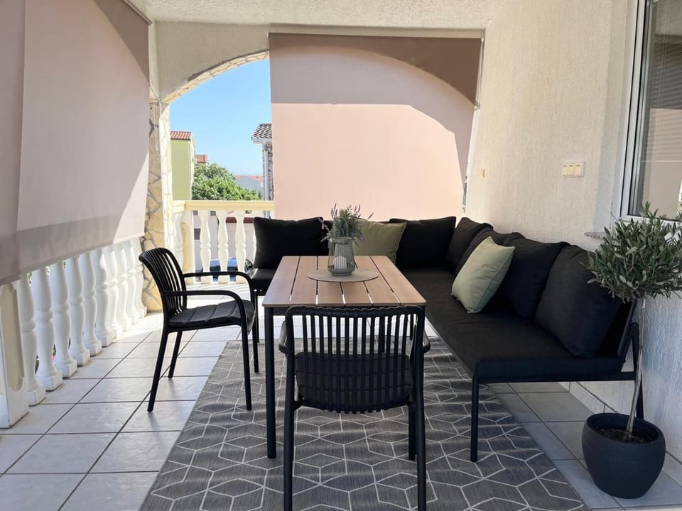 Day, View (from property/room), Balcony/Terrace, Balcony/Terrace, Seating area