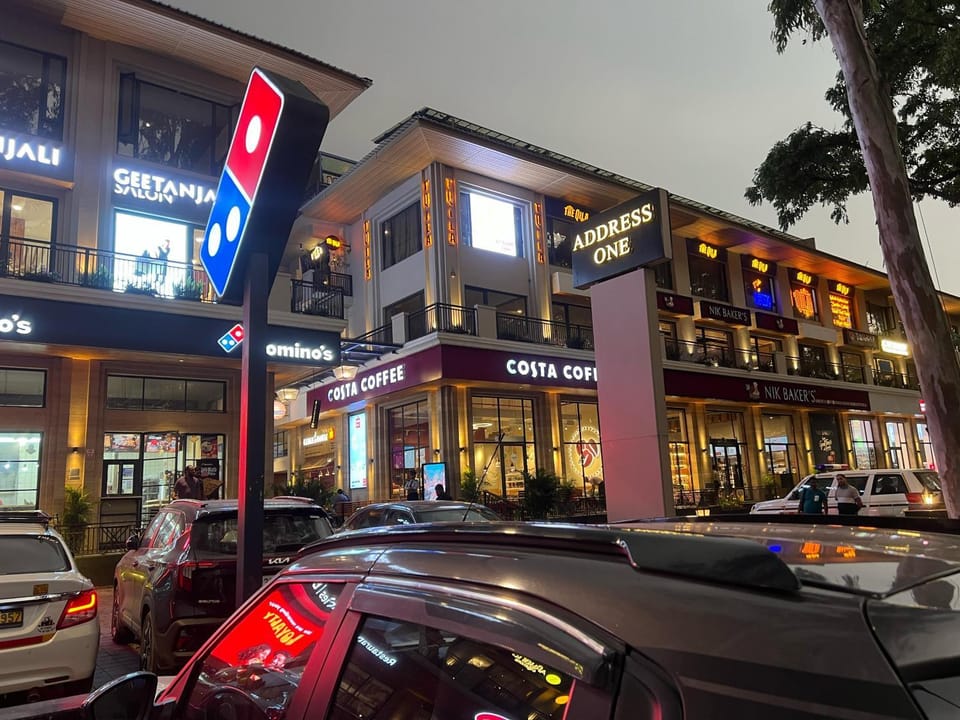 Neighbourhood, Street view, Location