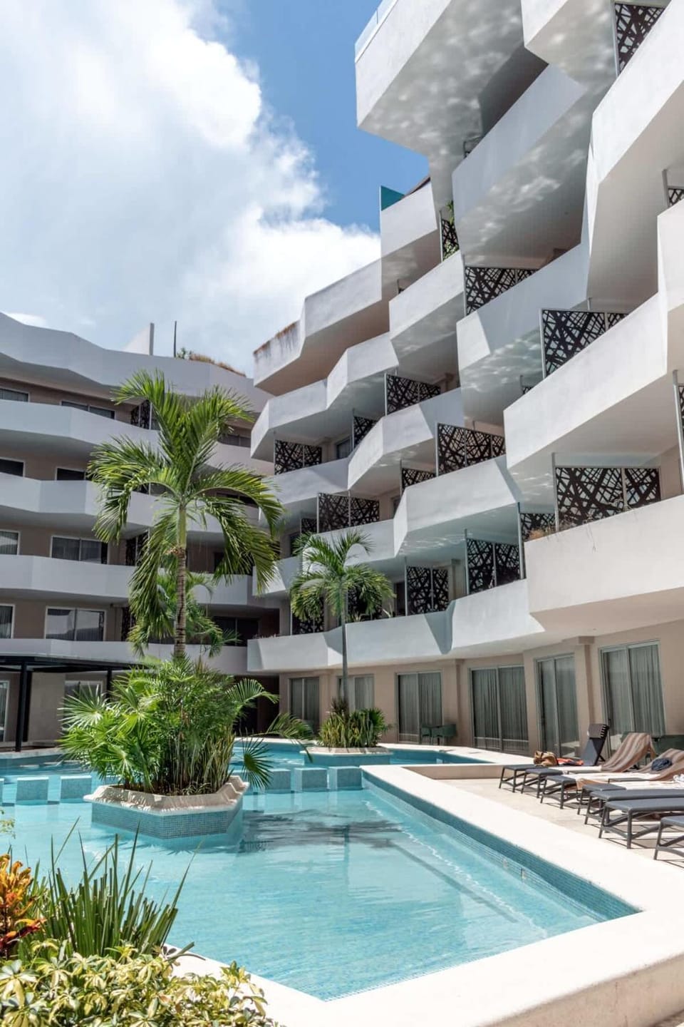 Pool view, Swimming pool, sunbed