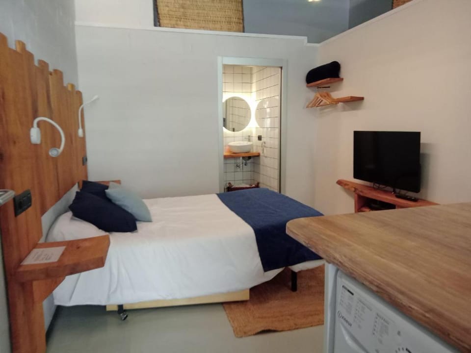 Communal lounge/ TV room, Bed, TV and multimedia, Photo of the whole room