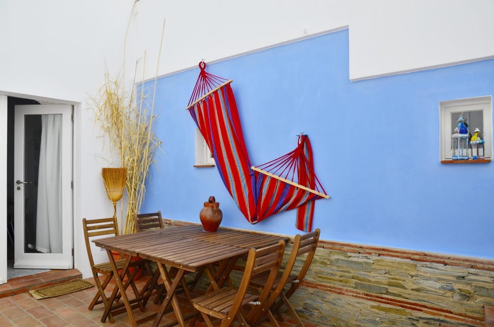 On site, Inner courtyard view