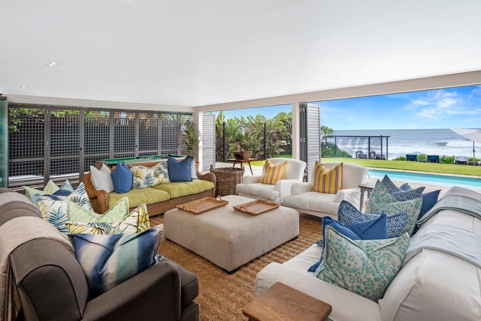 Lounge or bar, Sea view