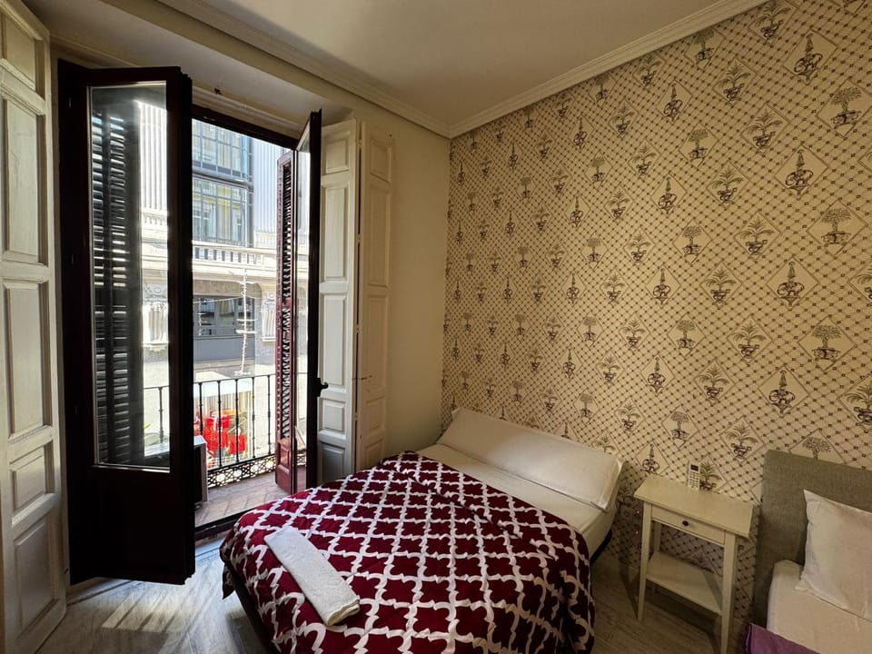 CARRETAS Puerta del SOL TPH Apartment in Centro