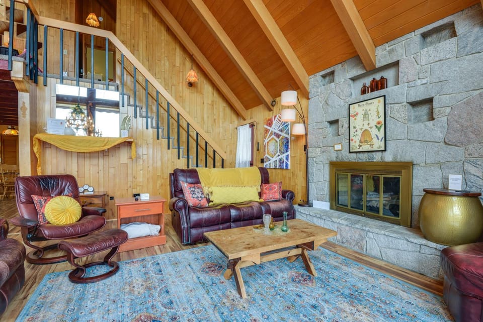 Deck, Mountain Views: Colorful Retreat in Vernon! Apartment in Vermont