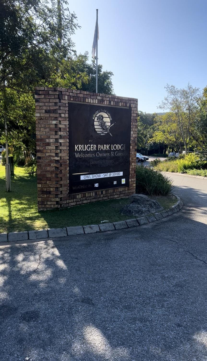 Day, Property logo or sign, Lobby or reception, Street view