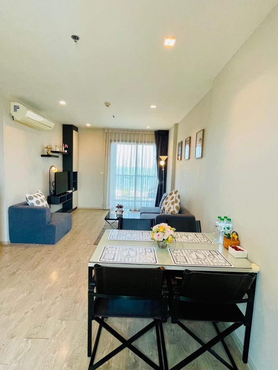 The base Condo luxury 2 bed 2 bathroomby Numam Apartment in Pattaya City