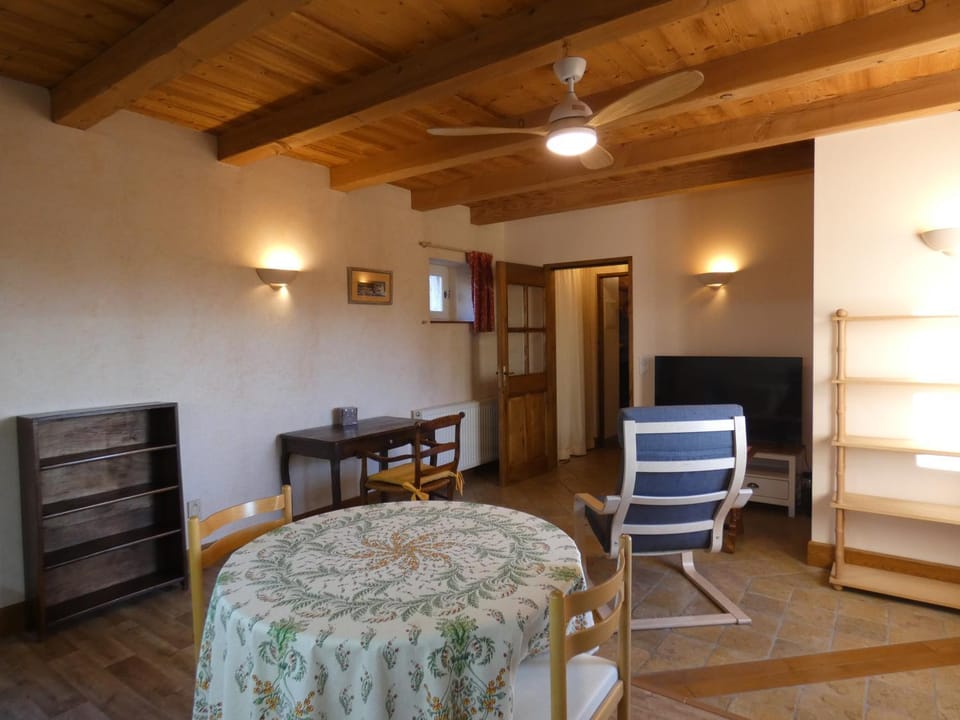 Gîte cosy avec extérieur privé à Montélimar House in Provence