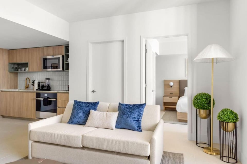 2409 Apt in Downtown Miami with Gym and in front of Kaseya Center House in Miami