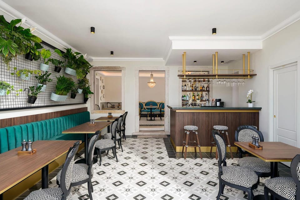 Lounge or bar