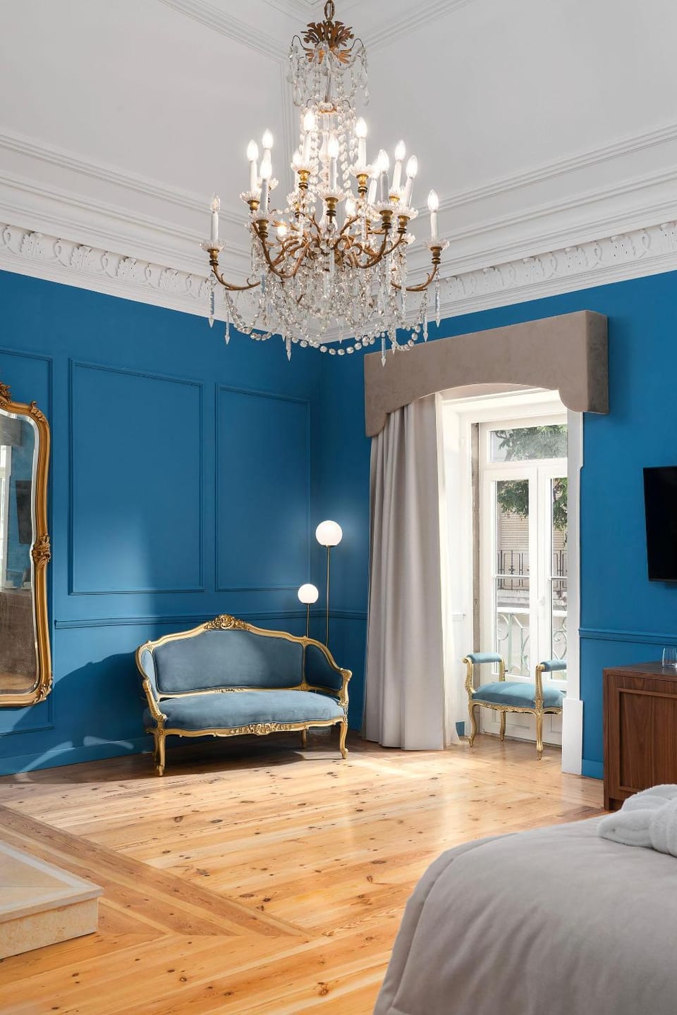 Photo of the whole room