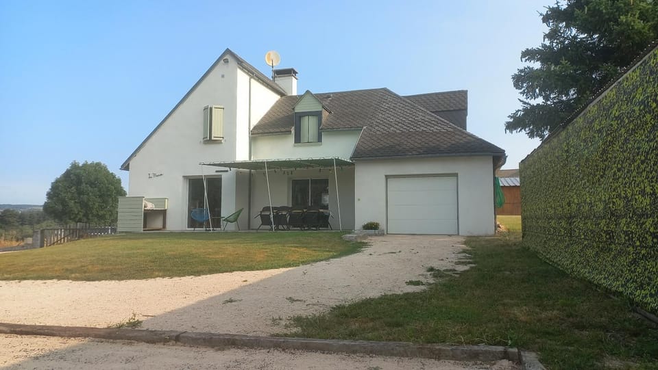 Property building, Balcony/Terrace