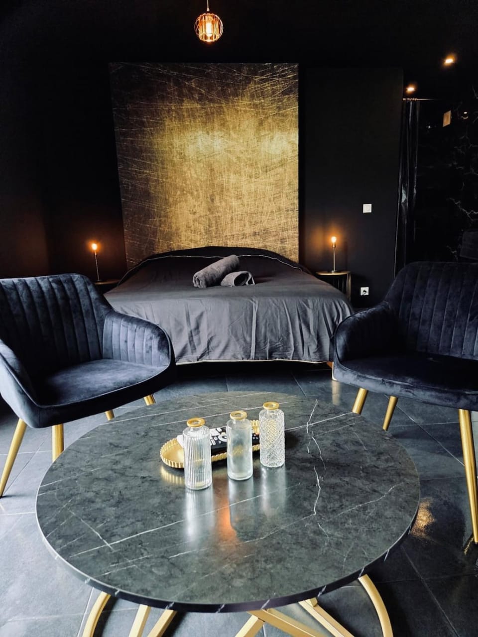 Suite with private Jacuzzi Apartment in Arles