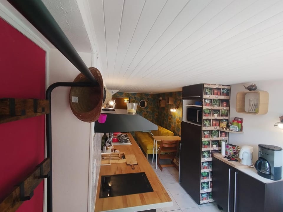 Studio Athena Apartment in Tresserve
