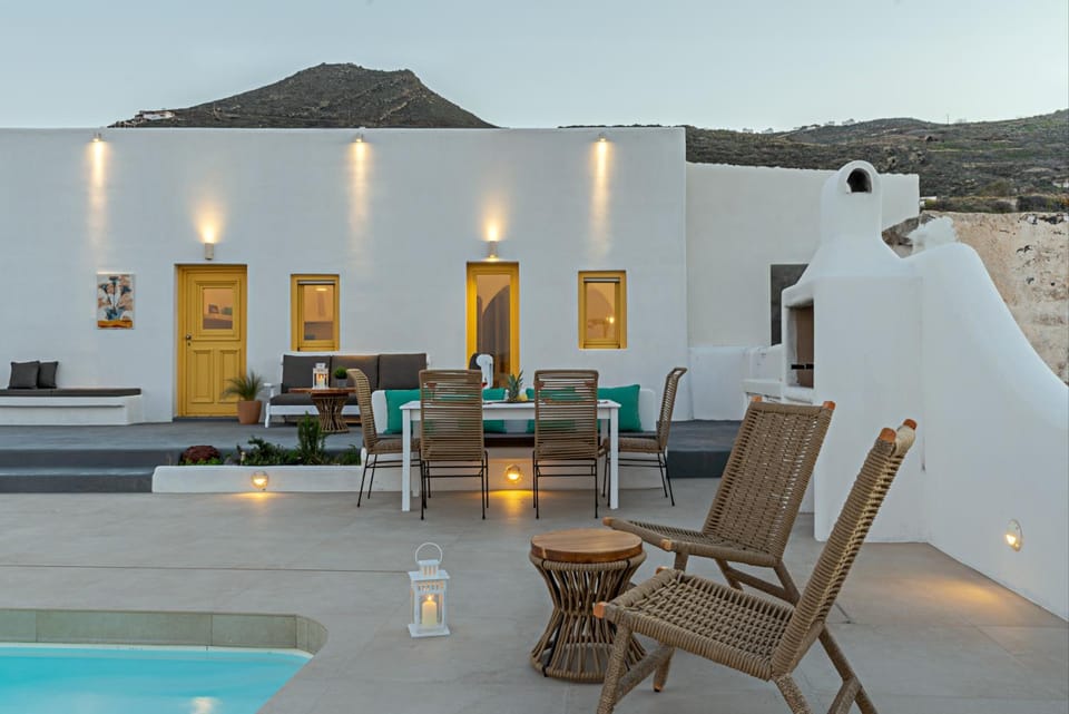 Patio, Seating area, Swimming pool