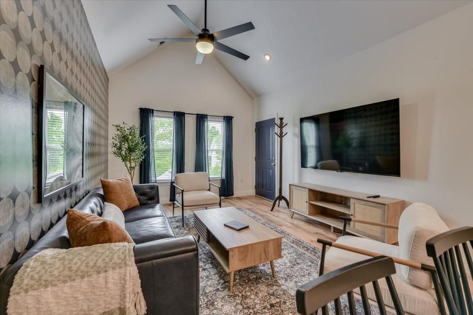 Renovated 2BR by Riverwalk & Medical District House in North Augusta