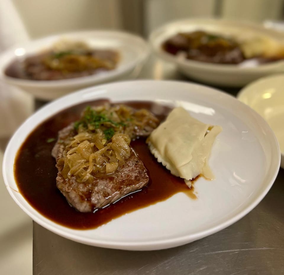 Restaurant/places to eat, Food and drinks, Dinner