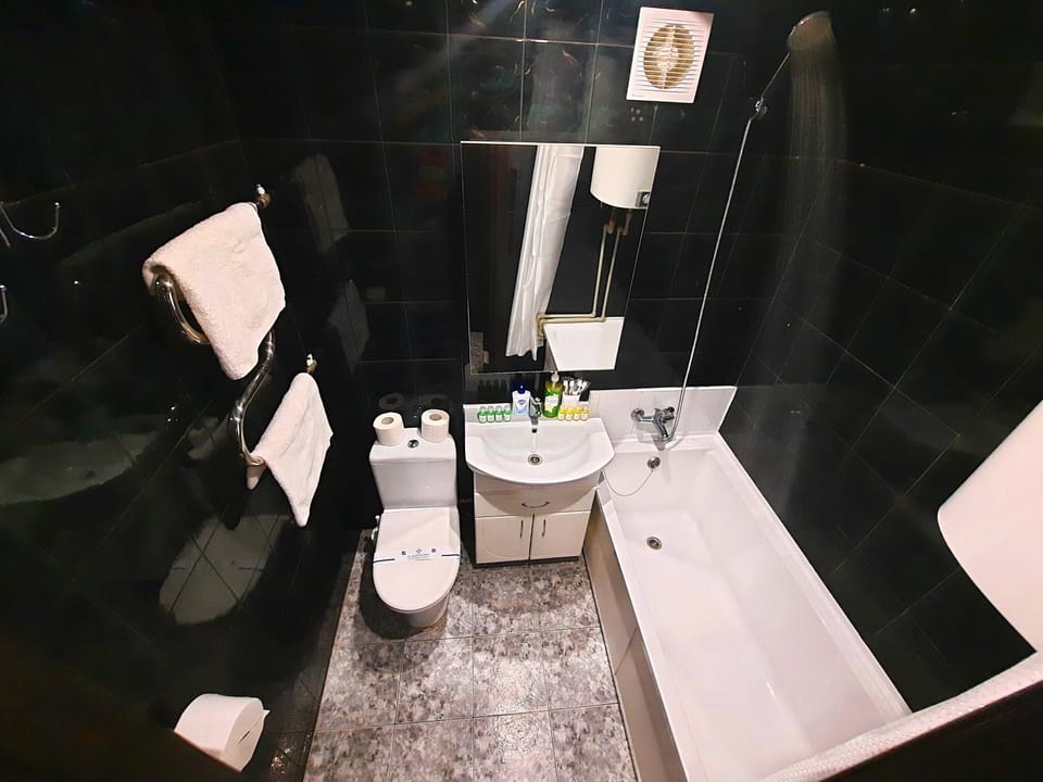 Shower, Toilet, Bathroom, Bath, hair dryier, towels