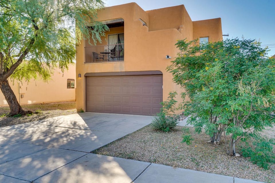 Desert Oasis Near Saguaro & Downtown House in Tucson