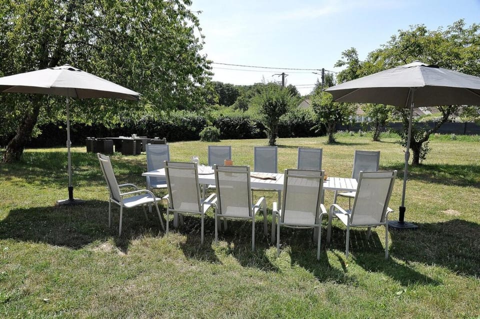 Garden, Dining area
