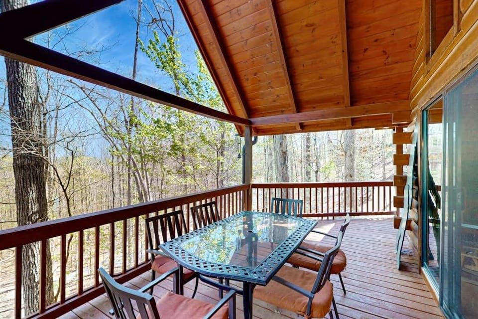 Hid n Timber House in Blue Ridge Lake