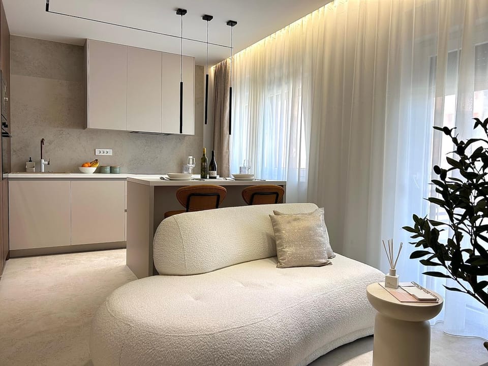 Apartment Ana with Private Parking Apartment in Makarska