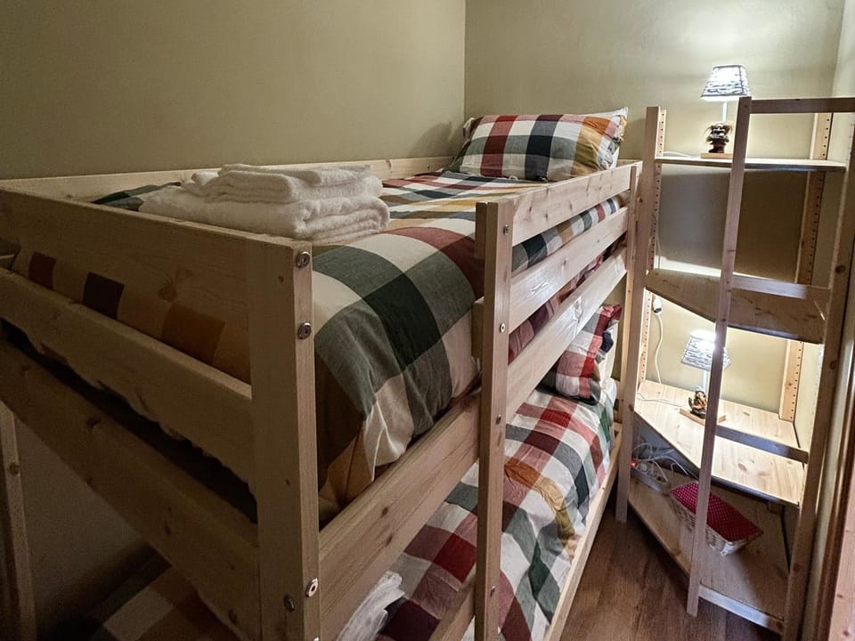 bunk bed