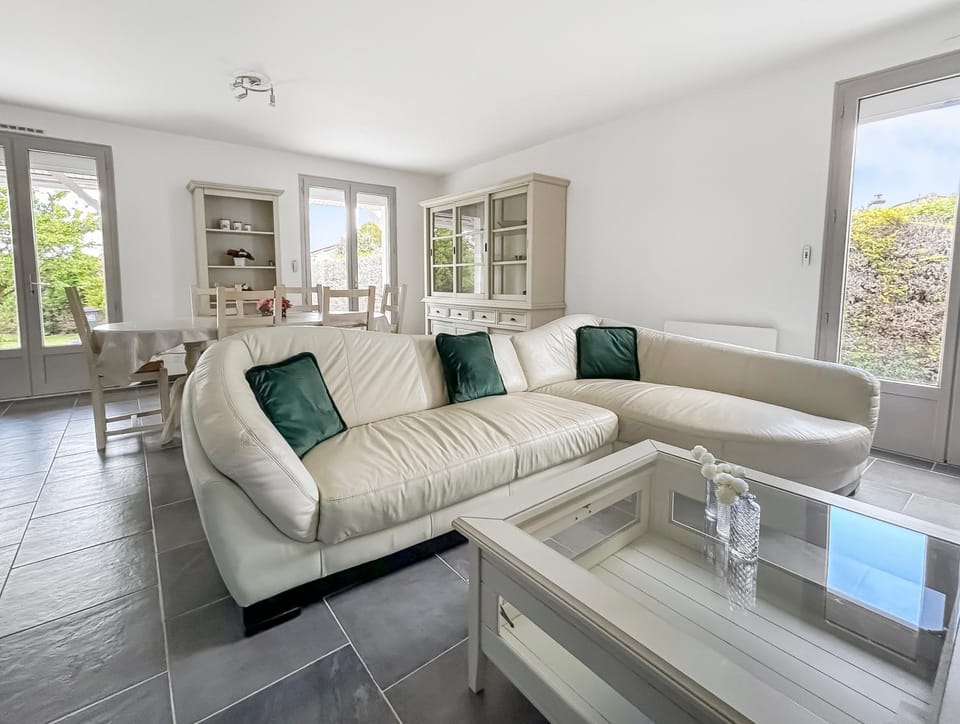 Le Refuge de Garat Piscine Privée House in Nouvelle-Aquitaine