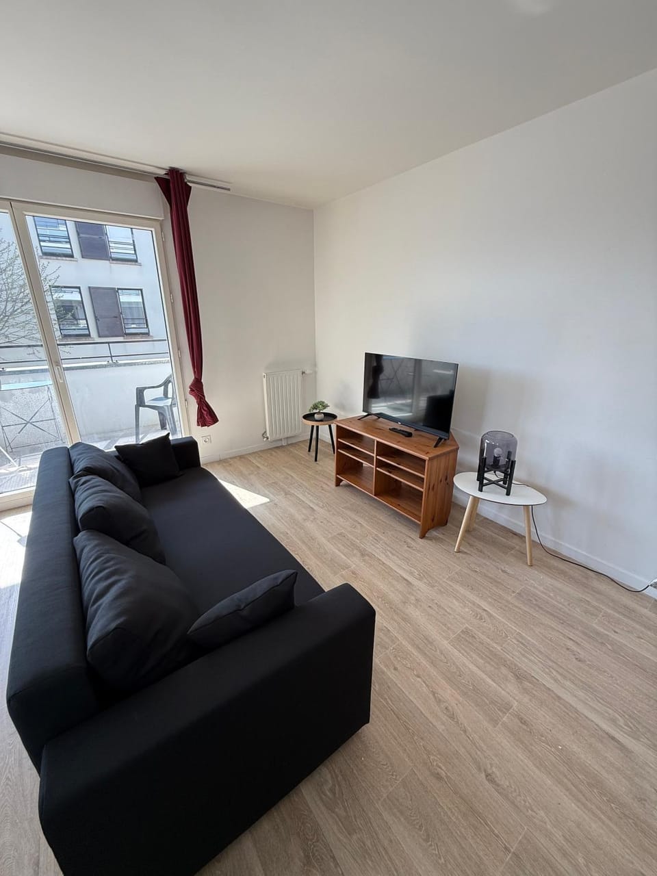 Living room, internet