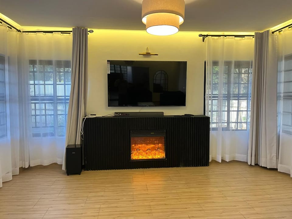 Communal lounge/ TV room, Evening entertainment