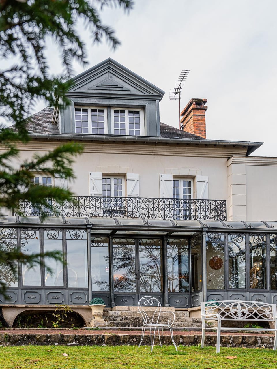 Property building, Garden view