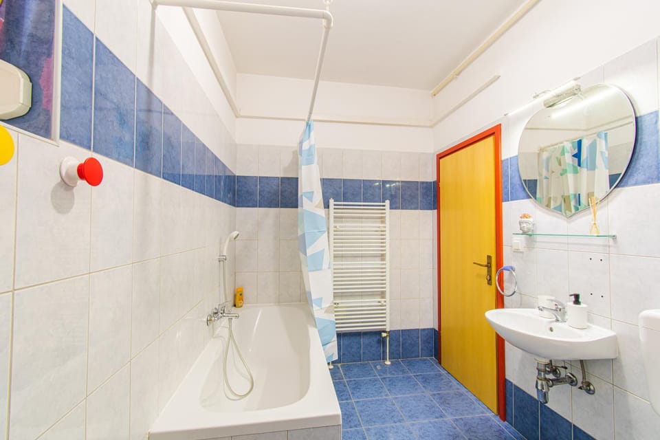Shower, Bathroom, Bath