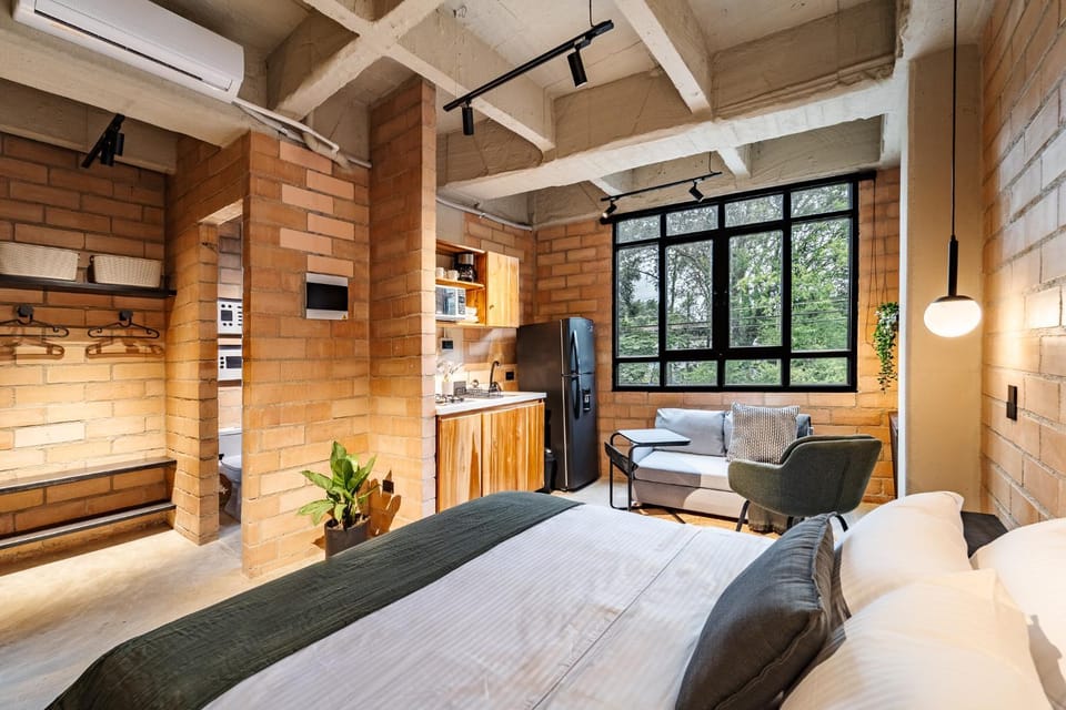 Bed, Photo of the whole room, Bedroom