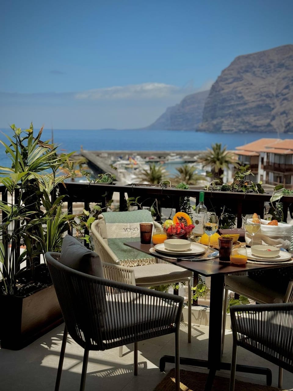 Natural landscape, Balcony/Terrace, Balcony/Terrace, Mountain view, Sea view