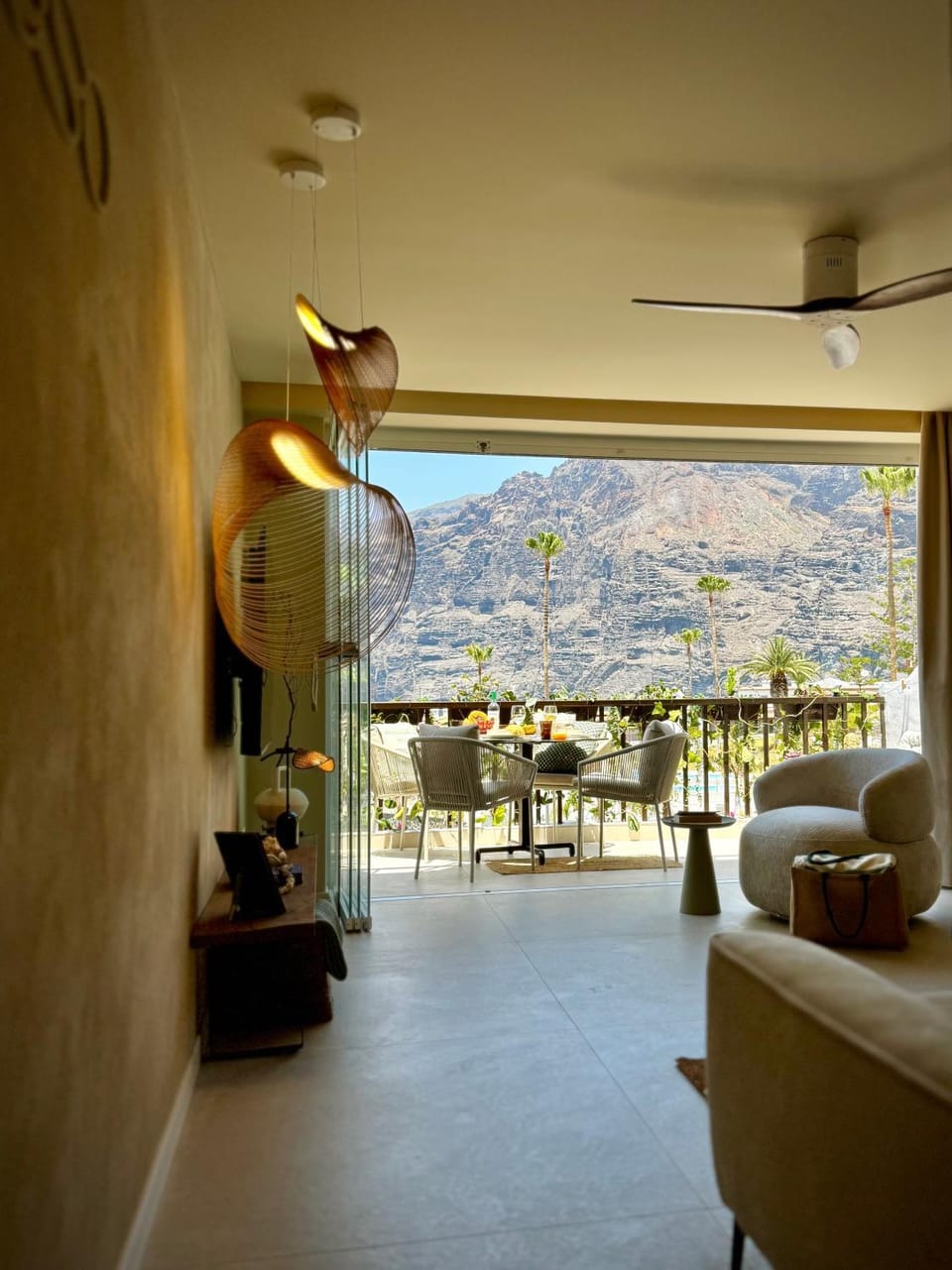 Living room, Seating area, Mountain view
