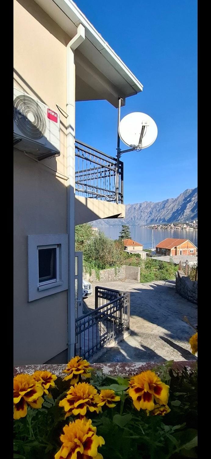 Apartment Vujosevic D&D Apartment in Muo