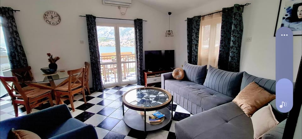 Apartment Vujosevic D&D Apartment in Muo