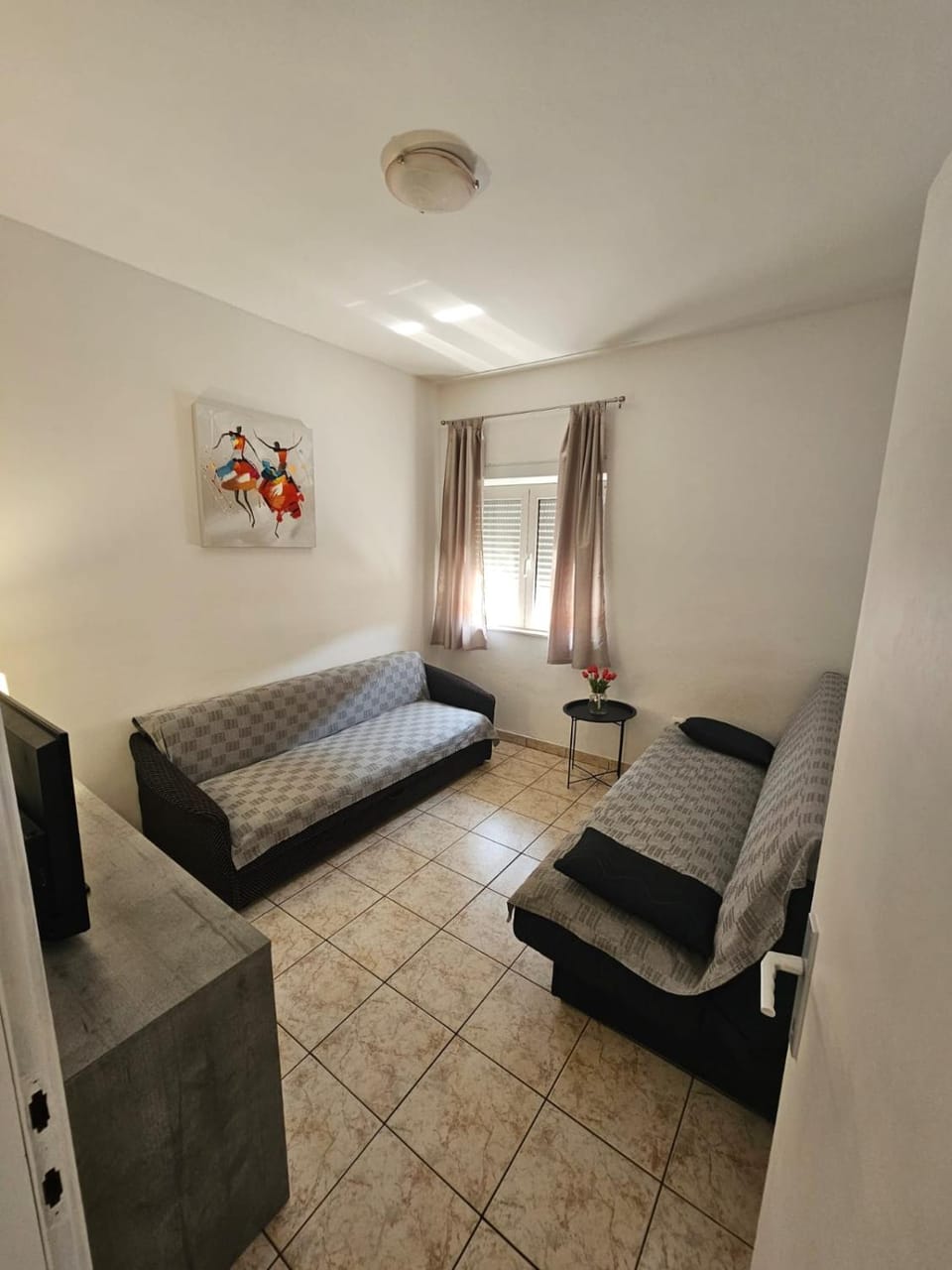Communal lounge/ TV room, Bed, Living room, Seating area