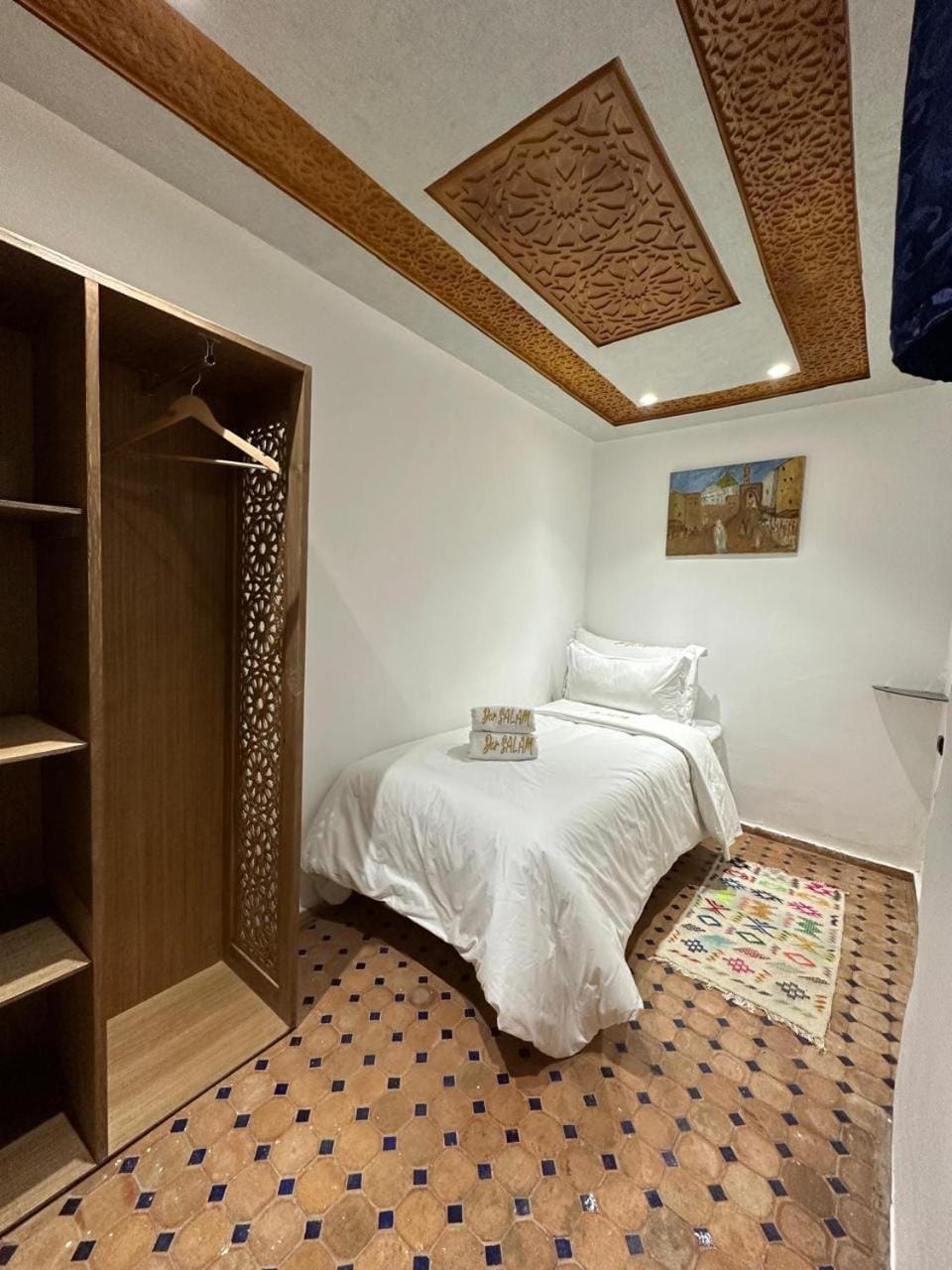 Bed, Photo of the whole room, Bedroom, wardrobe