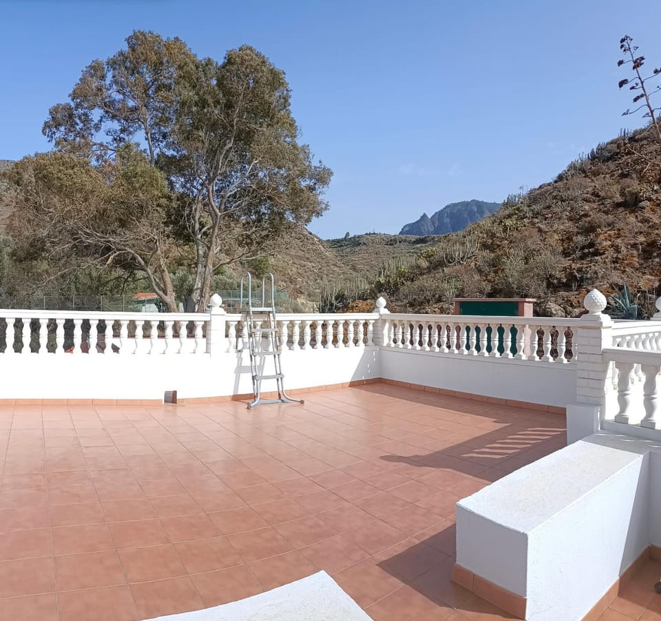 Day, Natural landscape, View (from property/room), Balcony/Terrace, Mountain view
