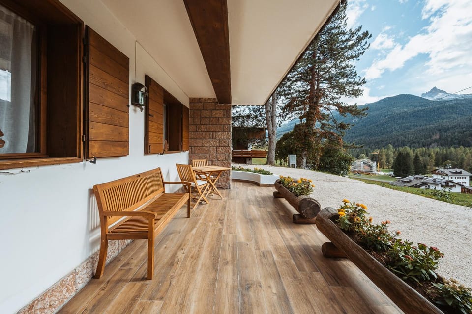 Villa Maria Luisa Suite House in Cortina d Ampezzo