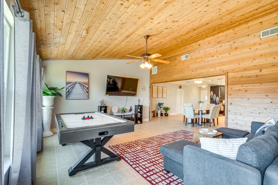 Direct Gulf Access: Hernando Beach Escape! House in Hernando Beach